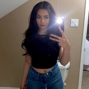 Meet your Posher, Mayra